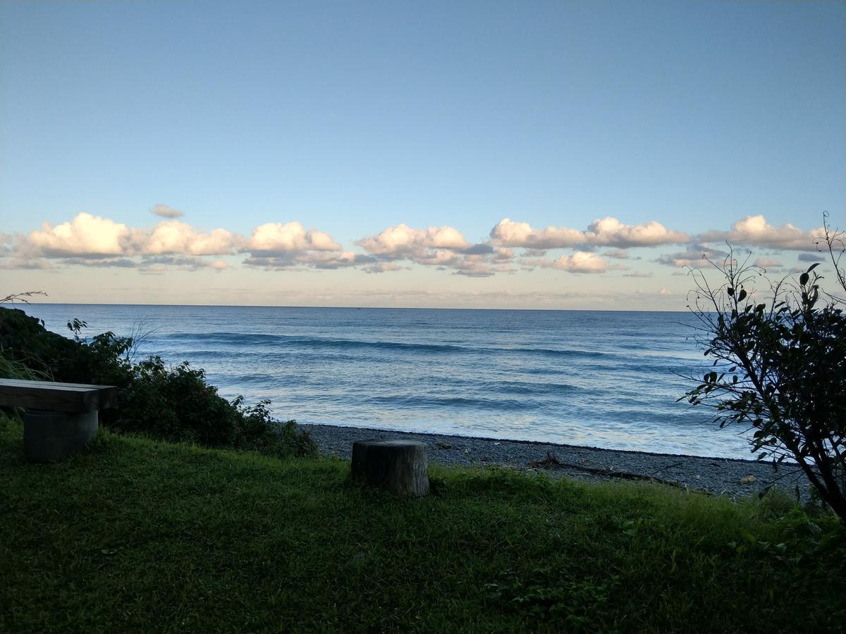 Moonlit Seaview Homestay 東河郷 エクステリア 写真